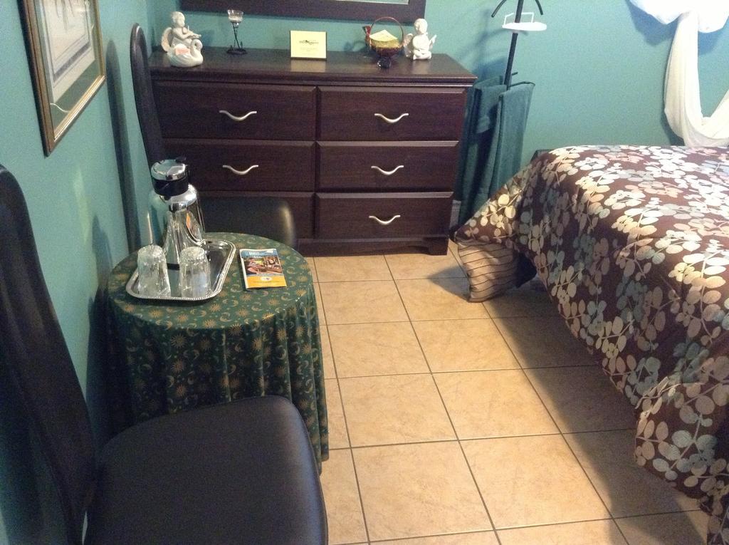 Douces Evasions Bed & Breakfast Saint-Anselme Dış mekan fotoğraf