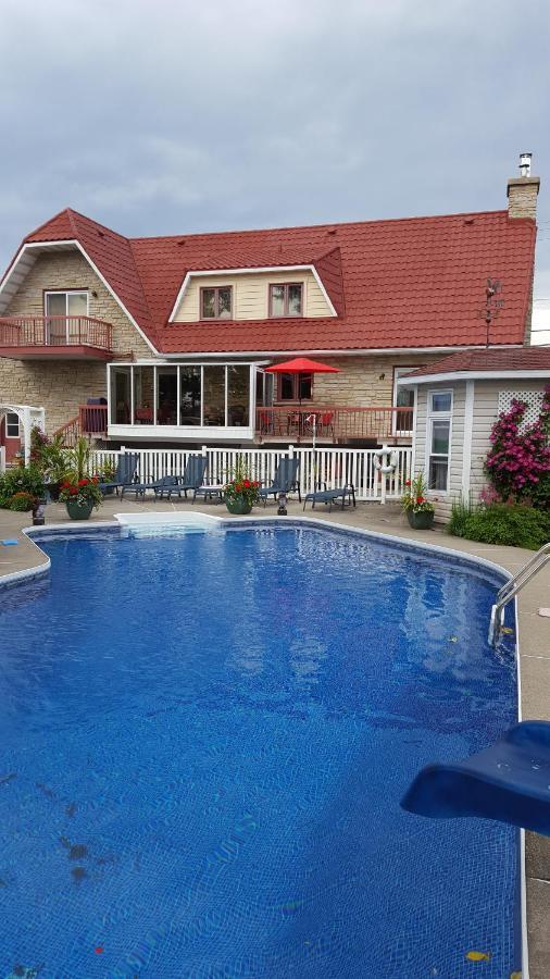 Douces Evasions Bed & Breakfast Saint-Anselme Dış mekan fotoğraf